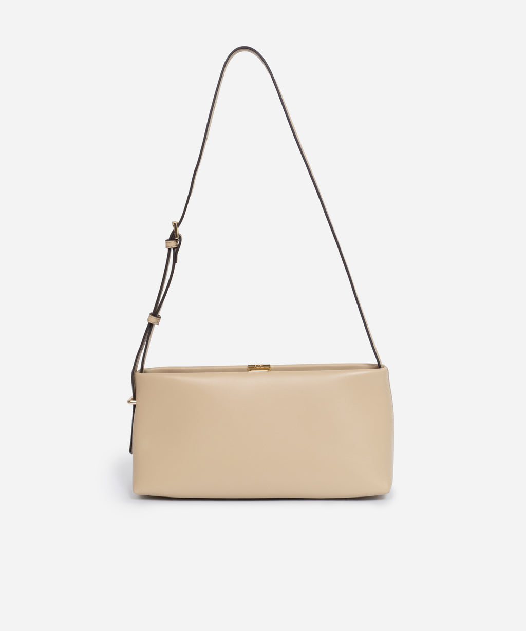 PORTRAIT-ONE SHLD / P-038